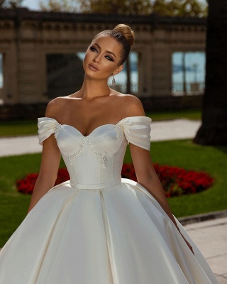 Gorgeous Off-the-Shoulder White Satin Princess Ball Gown Sweetheart Aline Bridal Dress_5