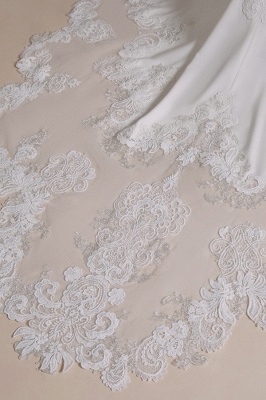 Robe de mariée en satin à col en V et licou romantique Robe de mariée sirène en dentelle florale_8