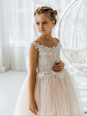 Ärmelloses Tüll-Spitzen-Erstkommunionskleid für Mädchen Champagnerfarbenes langes Junior-Hochzeitskleid mit Sweep-Zug_4