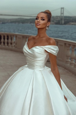 Amazing Off-the-Shoulder Ball Gown Wedding Dress Ruched Satin Sweetheart Aline Bridal Dress_3