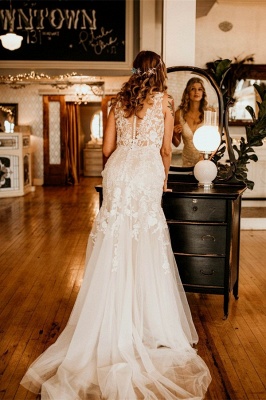 Elegant Tulle Floral Lace Mermaid Wedding Dress Sleeveless V-Neck Bridal Gown_2