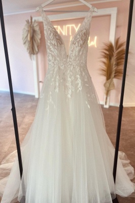 Elegant Tulle White Floral Lace A-line Wedding Dress Sleeveless Simple Bridal Dress_1