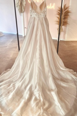 Brautkleid in A-Linie mit tiefem V-Ausschnitt und floraler Spitze, elegantes Brautkleid aus Tüll für Damen_2