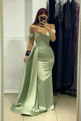 Robe de bal sirène moulante en satin à épaules dénudées avec traîne de balayage