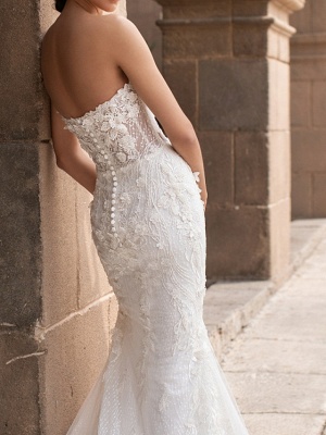 Sweetheart Strapless Mermaid Bridal Gown 3D Floral Sleeveless  Lace Wedding Dress_3