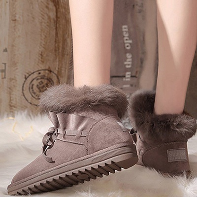 Feather Flat Heel  Boot_11