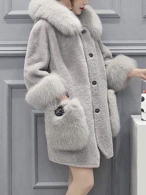 Buttoned Pockets Fluffy Paneled Fur and Shearling Coat_10