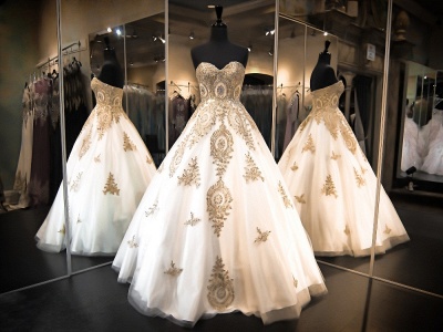 Robes de mariée en dentelle d'or élégant chérie 2018 robe de mariée robe de bal scintillant BA2175_3