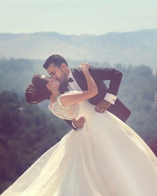 Vestido de novia de encaje de cristal imperio de una línea Vestido de novia de talla grande con volantes más recientes_5