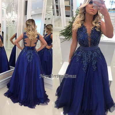 Lace V-Neck Glamorous Pearls A-Line Prom Dresses_1