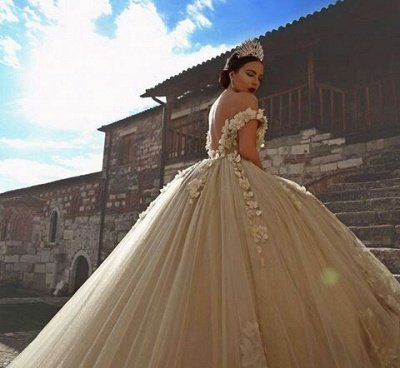 Off The Shoulder Flowers Gorgeous Wedding Dress Puffy Tulle Beaded Crystals Ball Gown Princess Bride Dress_4