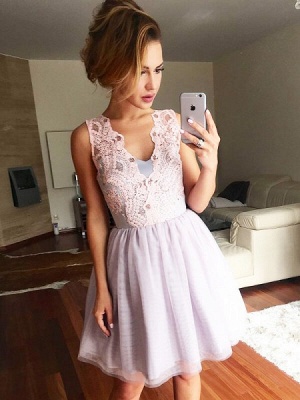Delicate Straps Sleeveless Zipper Short Lace Homecoming Dress_1
