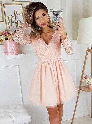 Newest Long Sleeve A-line V-neck Lace Short Homecoming Dress_4